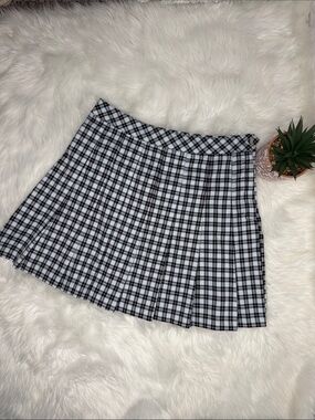 H&M Divided checkered pleated schoolgirl skirt size 8